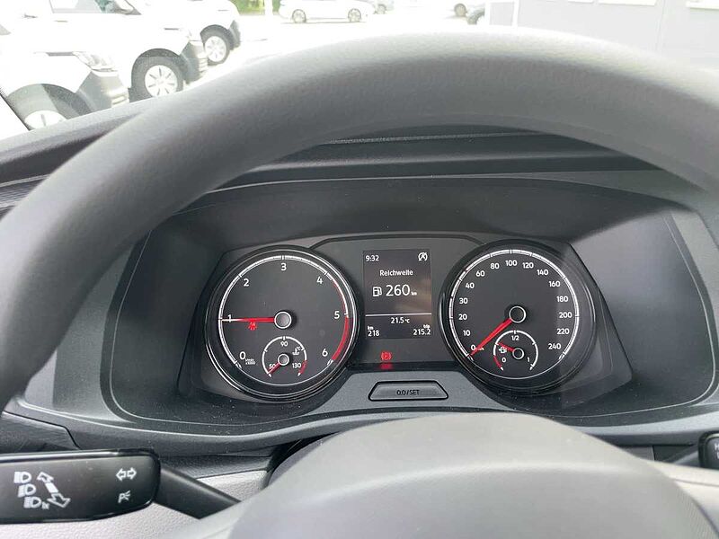 Volkswagen T6.1 Transporter Kasten Motor: 2.0 l TDI SCR 81 kW Getriebe: 5-Gang Radstand: 30 T6