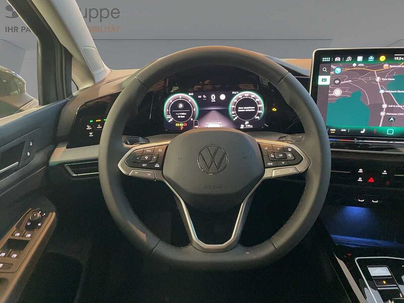 Volkswagen Golf Style 2.0 l TDI DSG LED NAVI PDC