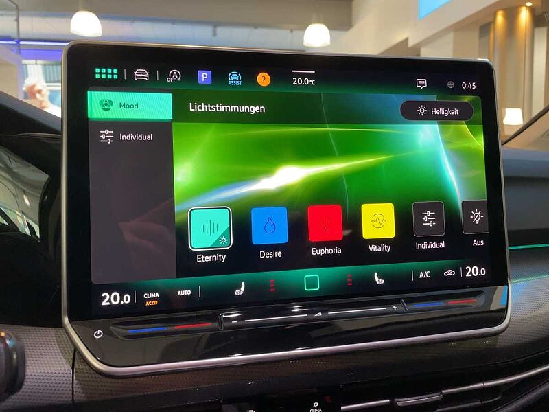 Volkswagen Golf Style 2.0 l TDI DSG LED NAVI PDC