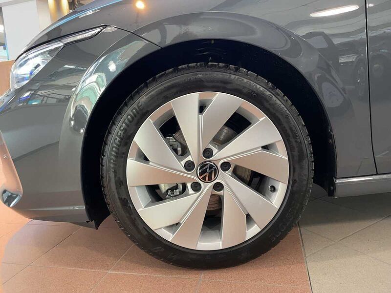 Volkswagen Golf Style 2.0 l TDI DSG LED NAVI PDC