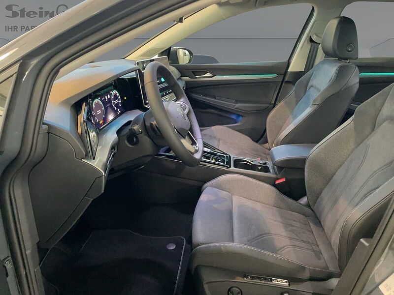 Volkswagen Golf Style 2.0 l TDI DSG LED NAVI PDC