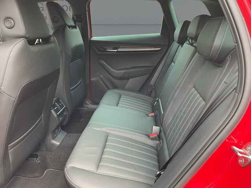 SKODA Karoq 2.0 TDI Sportline AHK ACC Navi Virt LED Sportline