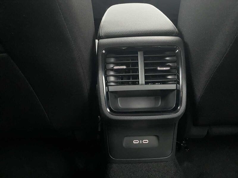 SKODA Octavia Combi 2.0 TDI W Selection LED PDC W Selection