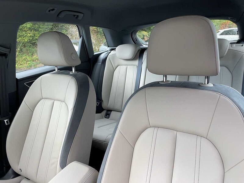 Audi Q4 40 e-tron basis STH MATRIX SpurH el. Heck LM 40 basis