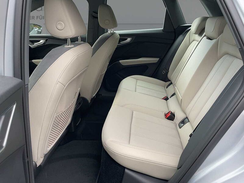 Audi Q4 40 e-tron basis STH MATRIX SpurH el. Heck LM 40 basis
