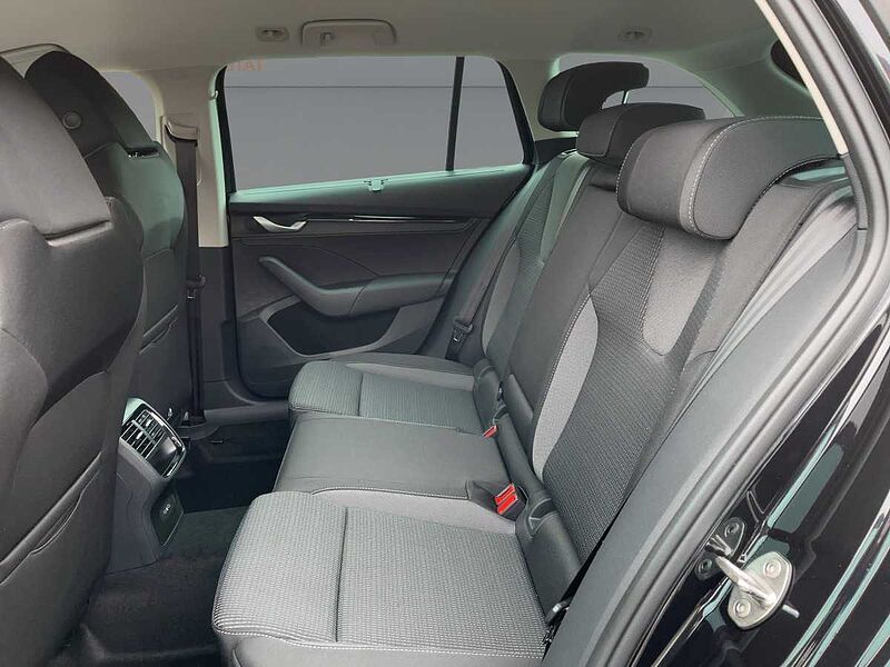 SKODA Octavia Combi 110kW 2.0 TDI Selection ACC Navi W