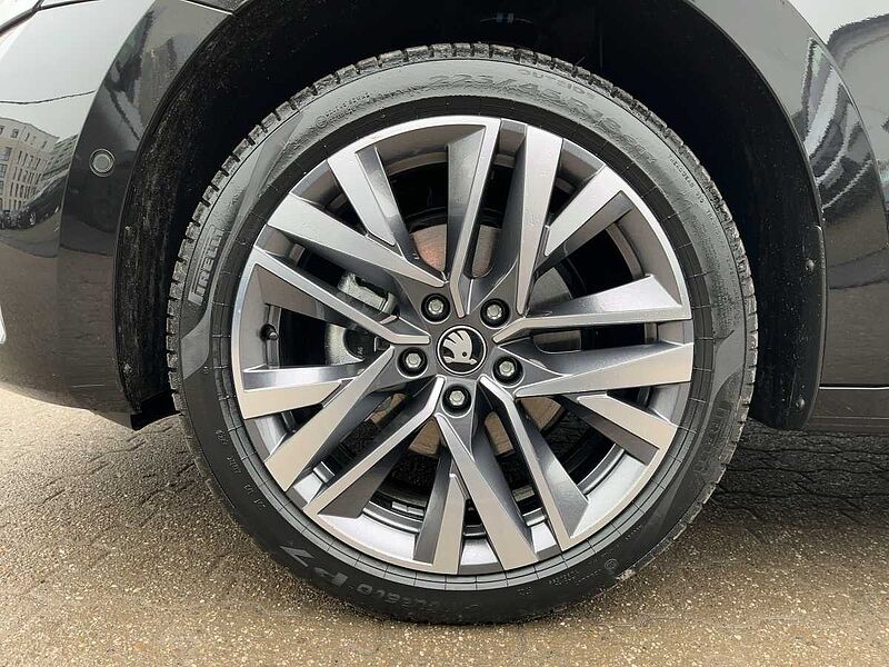 SKODA Octavia Combi 110kW 2.0 TDI Selection AHK ACC W