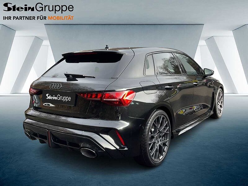 Audi RS 3 Sportback 294(400) S tronic PANO/SONOS/SAGA RS3