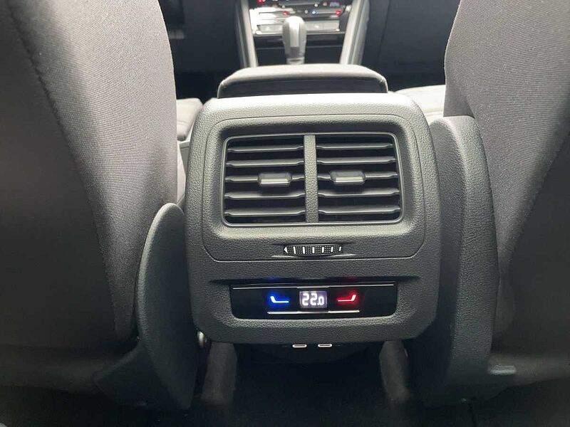 Volkswagen Touran 2.0 TDI BMT Highline AHK Navi ACC Virt Highline