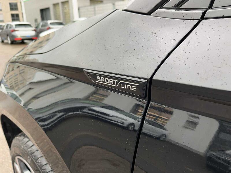 SKODA Karoq 2.0 TDI Sportline AHK ACC Navi Virt LED