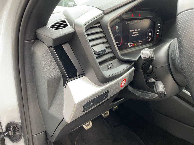 Audi A1 Sportback 30 1.0 TFSI S-Line Virt Navi Leder