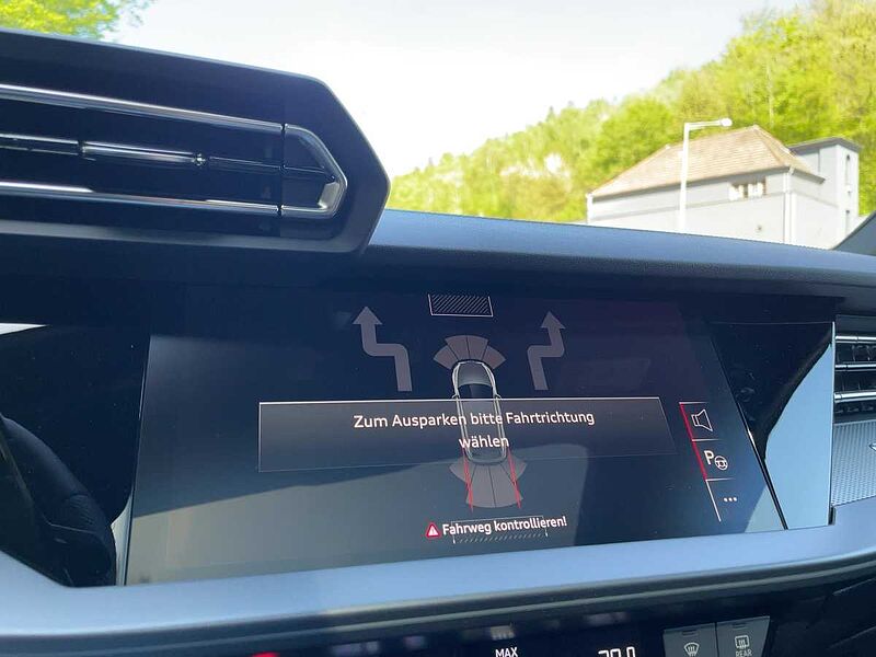 Audi A3 Sportback S line S tronic PANO LED BUSINESS