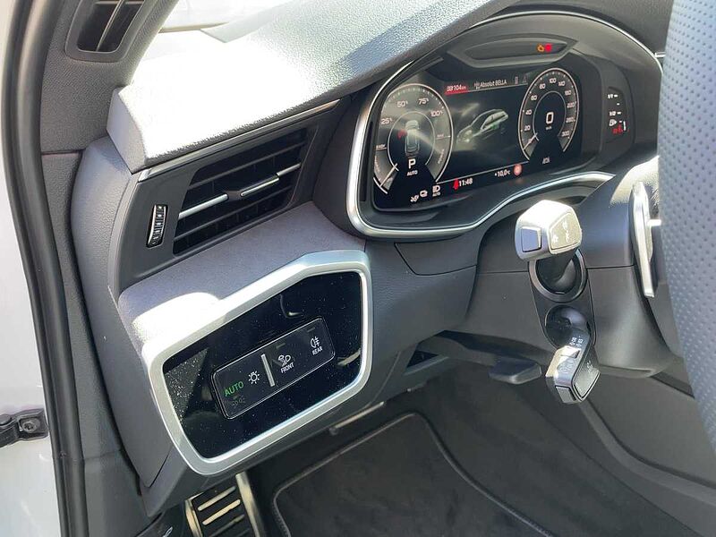 Audi A6 Avant Sline 50TFSIe quattro PANO AHK B&O HEAD