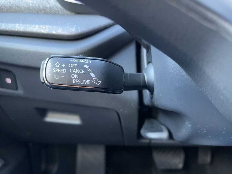 SKODA Octavia Combi 110kW 2.0 TDI Selection ACC Navi W