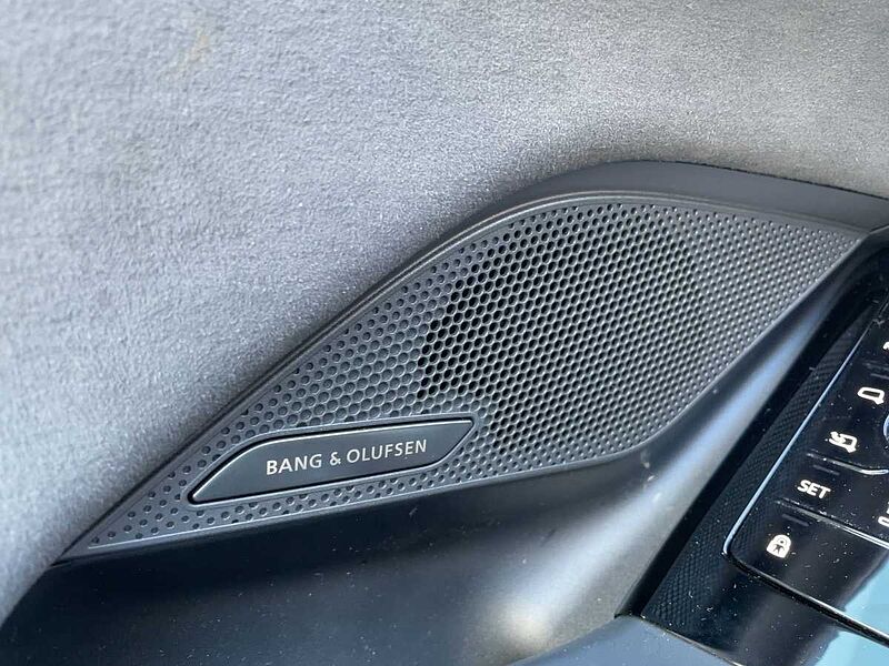 Audi A6 e-tron Avant performance W edition one grey