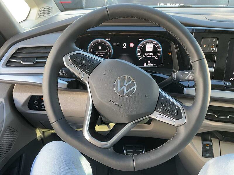 Volkswagen T7 Multivan 2.0 TDI lang Style 7-Sitze Navi ANDERE