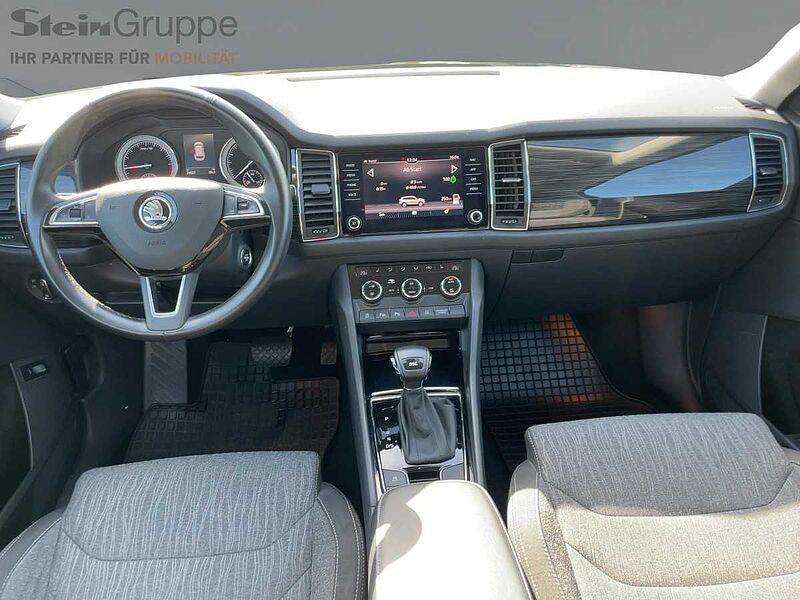 SKODA Kodiaq 2.0 TDI Style AHK Navi LED PDC CarPlay