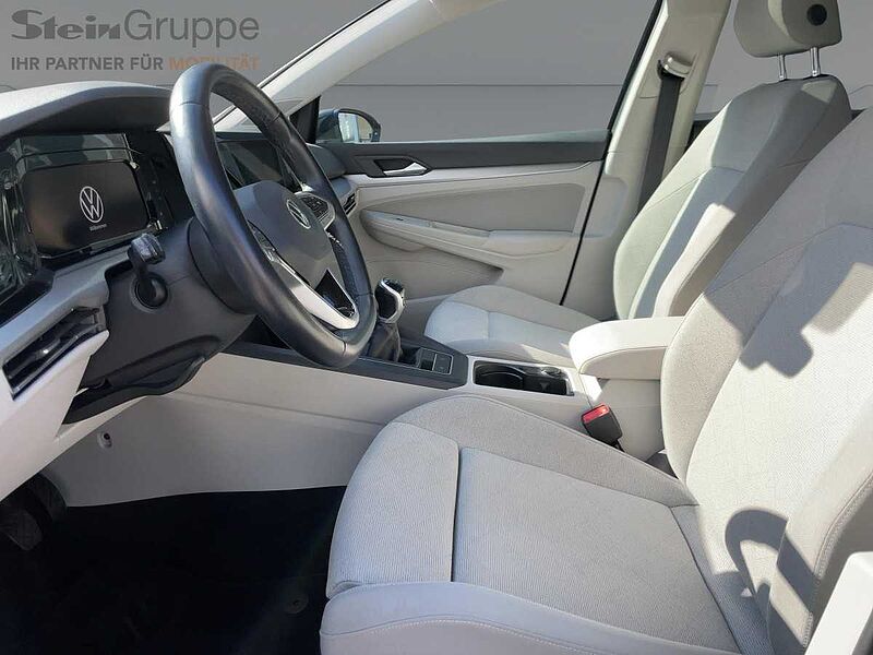 Volkswagen Golf VIII 2.0 TDI Life Navi Virt CarPlay PDC