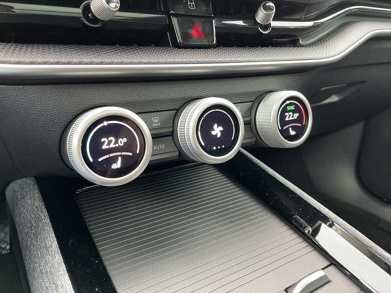 SKODA Superb Combi 110kW 2.0 TDI Selection ACC LED W
