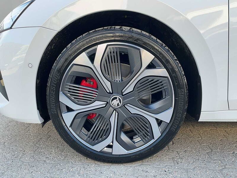 SKODA Octavia Combi 2.0 TSI W RS ACC Virt Navi PDC