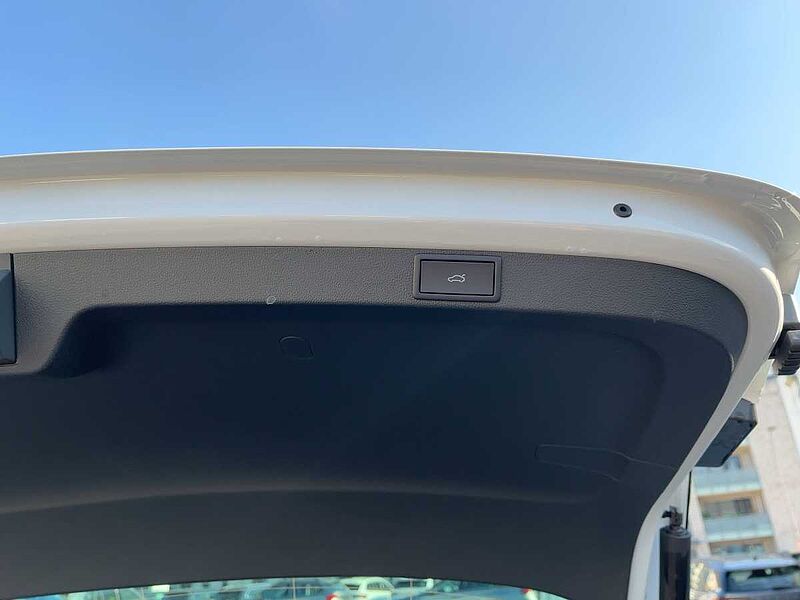 SKODA Octavia Combi 2.0 TSI W RS ACC Virt Navi PDC