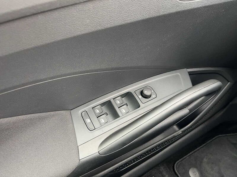 SKODA Fabia 1.0 MPI Selection LED PDC