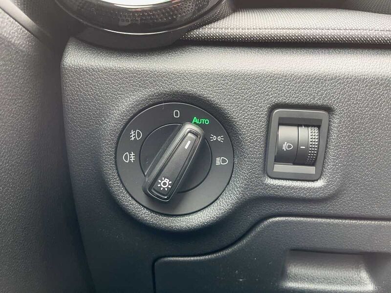 SKODA Fabia 1.0 MPI Selection LED PDC