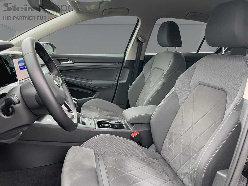 Volkswagen Golf VIII 1.5 TSI Style Navi ACC Virt LED PDC