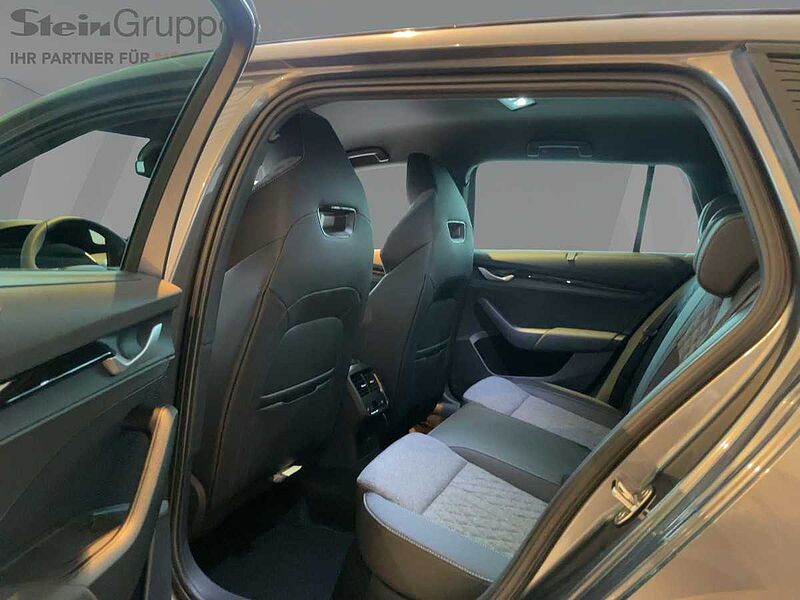 SKODA Octavia Combi 110kW 2.0 TDI Sportline AHK ACC W