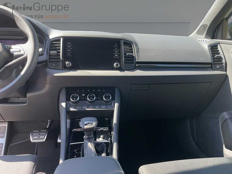 SKODA Karoq 2.0 TDI Sportline AHK ACC Navi Virt LED
