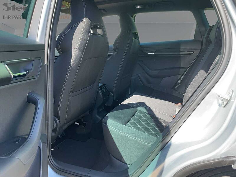 SKODA Karoq 2.0 TDI Sportline AHK ACC Navi Virt LED