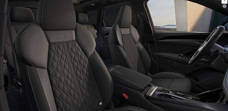 Audi Q5 SUV TFSI quattro AHK+PANO+SLINE