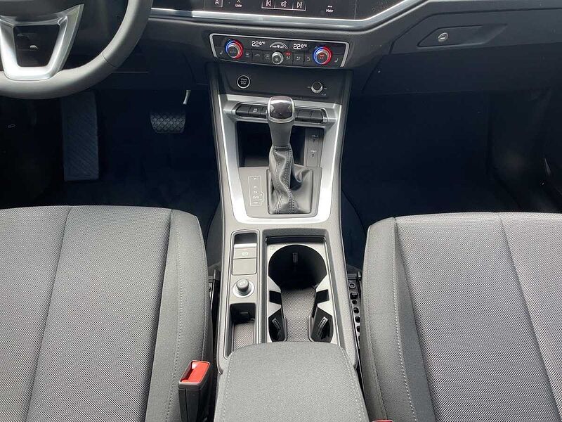 Audi Q3 advanced 35 TFSI AHK+KAMERA+LED+AUDISOUND
