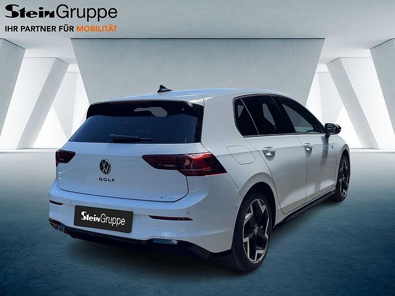 Volkswagen Golf VIII 1.5 eTSI W R-Line AHK ACC Virt Navi