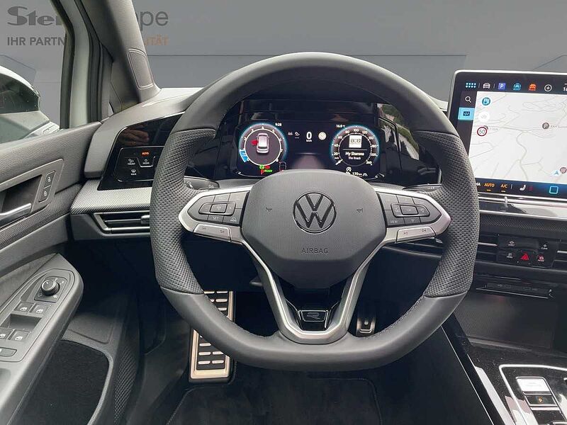 Volkswagen Golf VIII 1.5 eTSI W R-Line AHK ACC Virt Navi