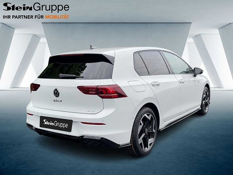 Volkswagen Golf VIII 1.5 eTSI W R-Line AHK ACC Virt Navi