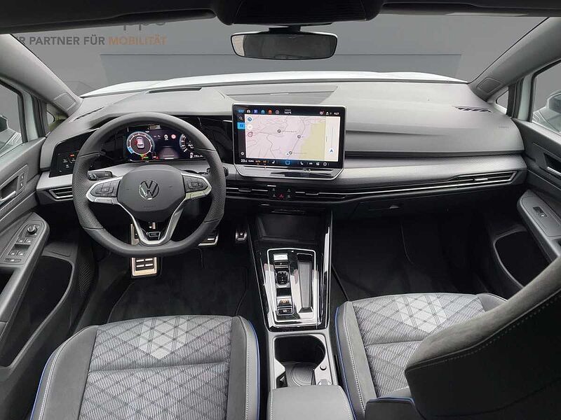 Volkswagen Golf VIII 1.5 eTSI W R-Line AHK ACC Virt Navi