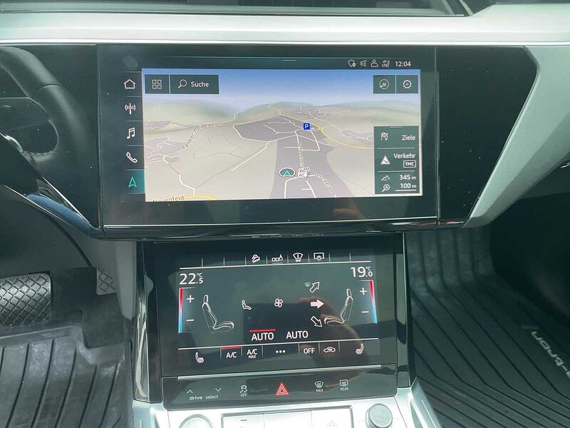 Audi e-tron 55 quattro adva nced ACC AHK Virt Navi