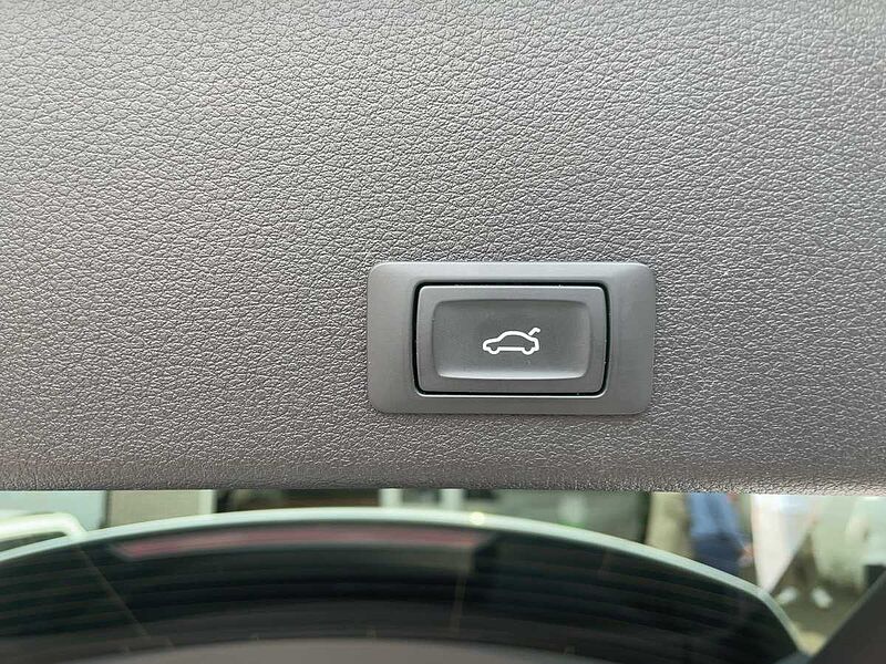 Audi e-tron 55 quattro adva nced ACC AHK Virt Navi