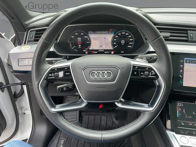 Audi e-tron 55 quattro adva nced ACC AHK Virt Navi