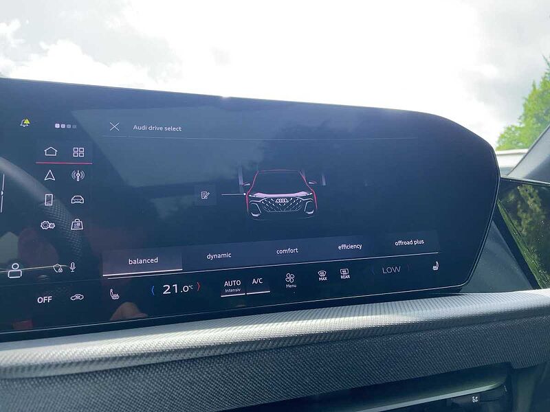 Audi Q5 TDI quattro 150 kW S line Pano / AHK / B&O