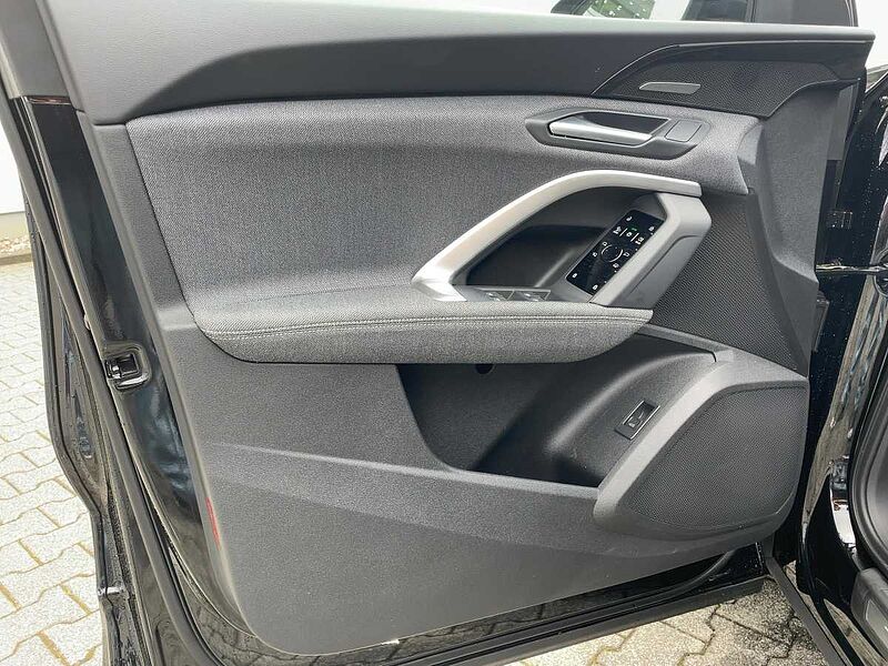 Audi Q5 TDI quattro 150 kW S line Pano / AHK / B&O