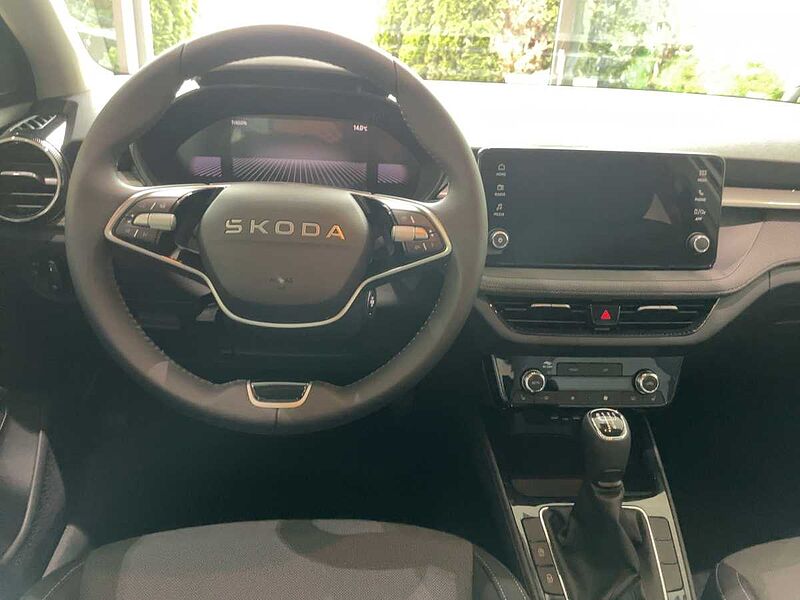 SKODA Fabia 1.0 TSI Selection LED PDC