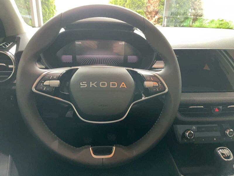 SKODA Fabia 1.0 TSI Selection LED PDC