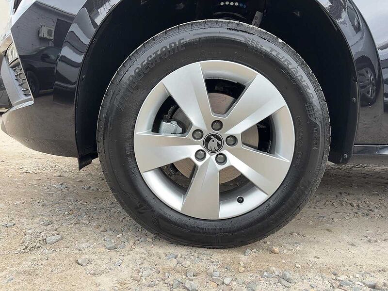 SKODA Kamiq 1.0 TSI Essence LED PDC