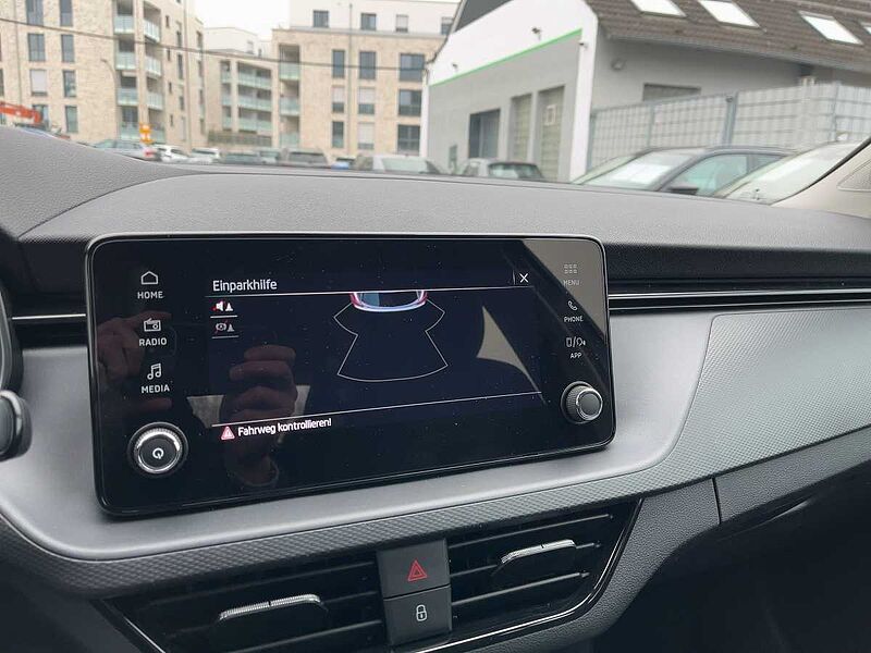 SKODA Kamiq 1.0 TSI Essence LED PDC