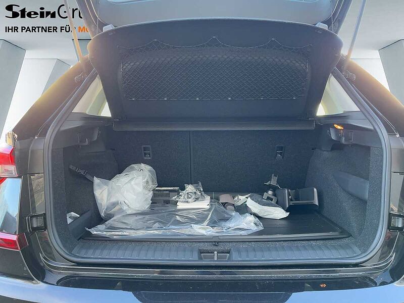 SKODA Kamiq 1.0 TSI Selection LED PDC Matrix Kamera