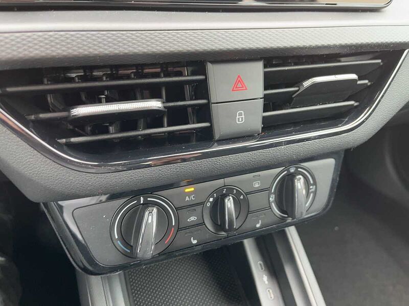 SKODA Kamiq 1.0 TSI Essence LED PDC