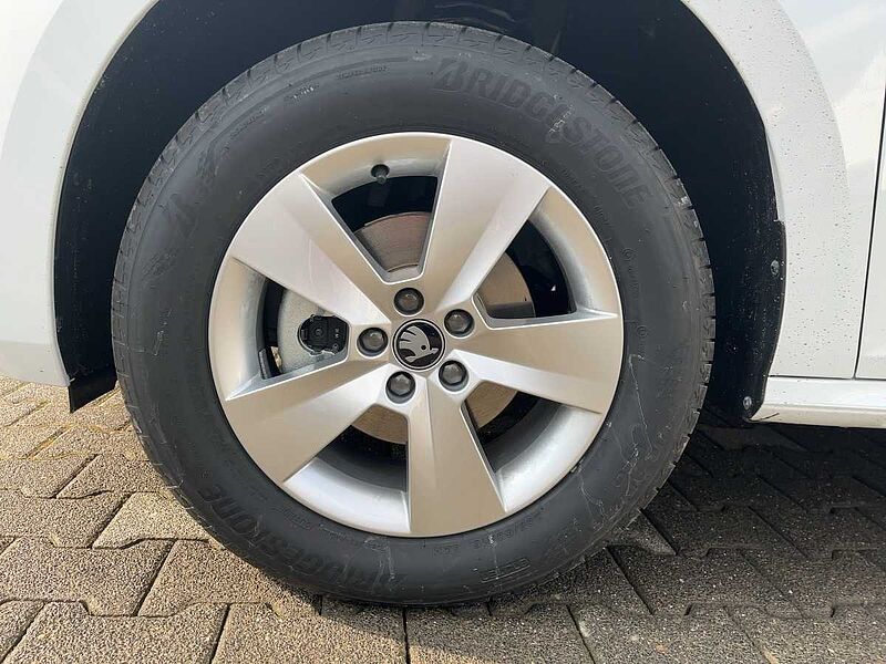 SKODA Kamiq 1.0 TSI Essence LED PDC