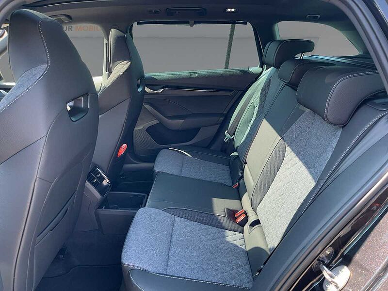 SKODA Octavia Combi 2.0 TDI W Sportline ACC Navi LED